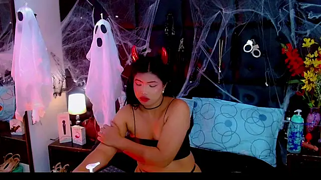 Chat +18 de Cloelombard ao vivo