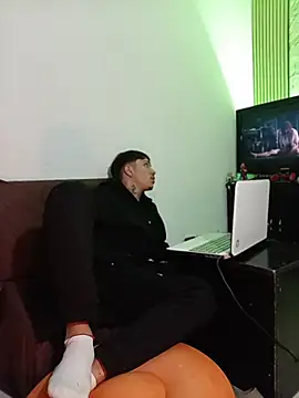 HannibalLester Chat XXX live