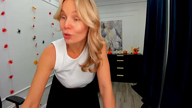 Chat XXX en directo de Sinty_Devis