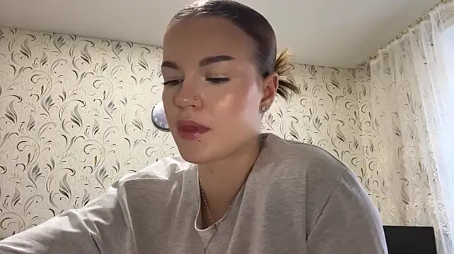 AricaFongvongsa's Live XXX Chat