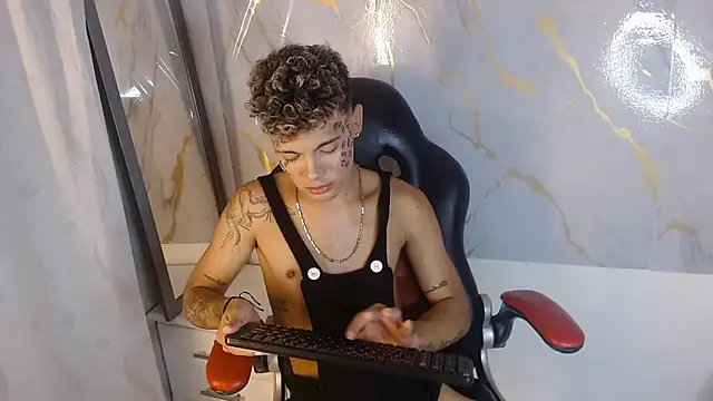 NaimVoss Live XXX-chat