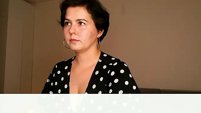 Živý XXX chat M1ssShyMira