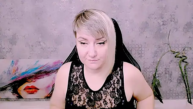 Djullia Live XXX-Chat