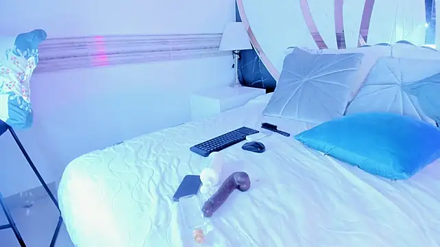 Luna_Femme – Naživo XXX chat