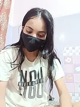 Sandhya_77's Live XXX Chat