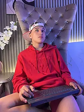 Dominik_Souza Chat XXX in diretta