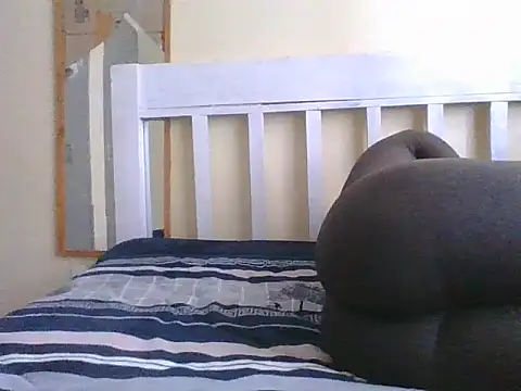 XXX chat uživo modela Taller_dark