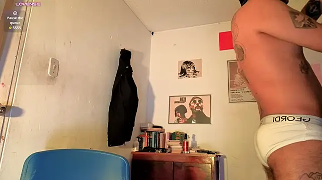 Chat XXX en directo de Alfred-Rein
