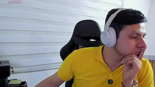 Rick_Adams Chat XXX in diretta