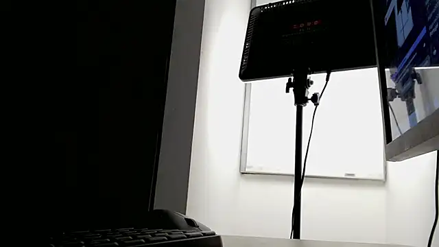 Westboyy_ Live XXX-Chat