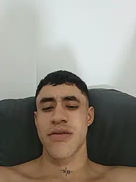 Cris-h Live XXX-Chat