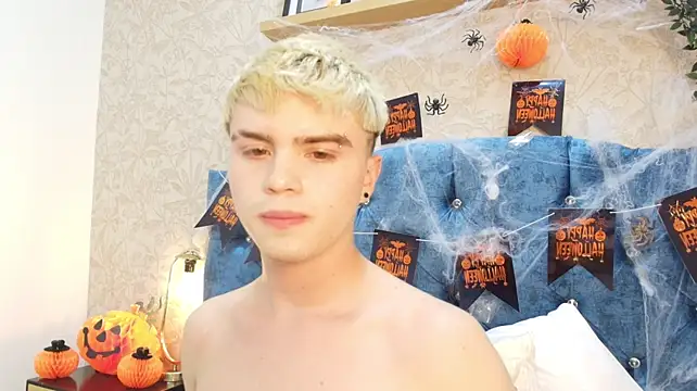 Ian_Stone élő XXX-chatje