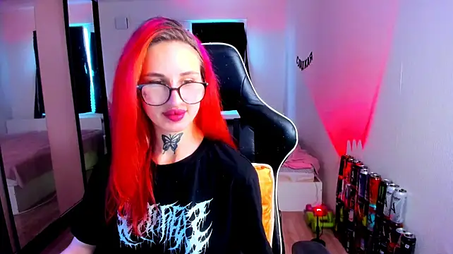 XXX chat uživo modela your_tora