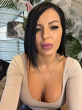 Онлайн чат XXX ReynaMorel