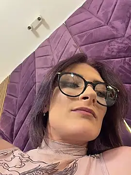 XXX chat uživo modela JadeVesper