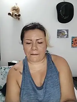 angi_daw Chat XXX live