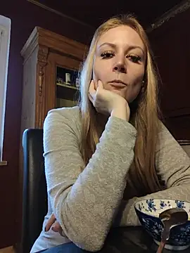 Chatroom XXX en direct de SweetGermanGoddess