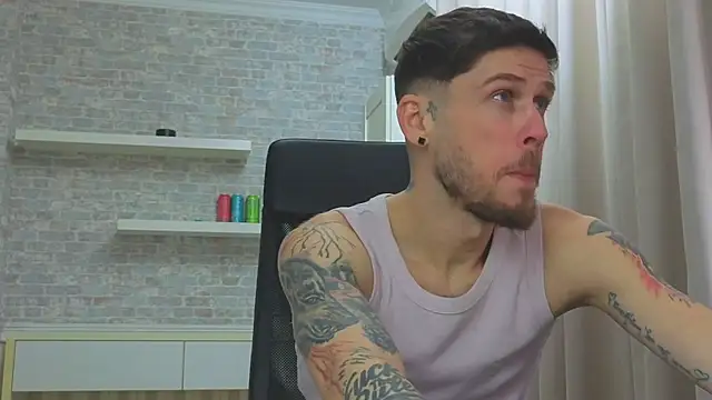 دردشة JonahShaw الجنسية المباشرة
