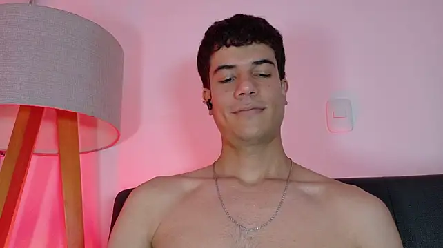 Derek_stud_ 라이브 XXX 채팅