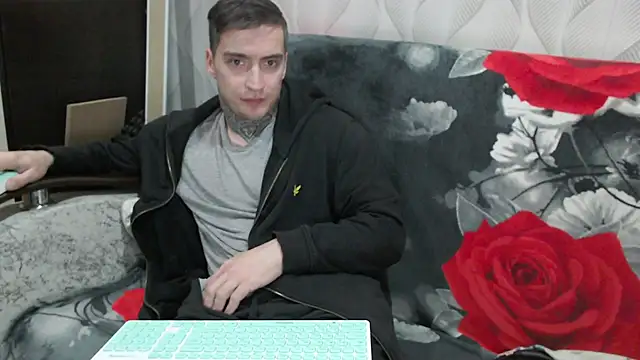 this_is_andy – Naživo XXX chat