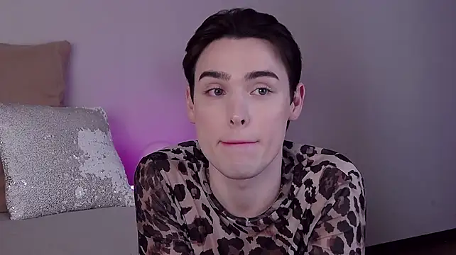 RobbyCharming: онлайн-секс-чат