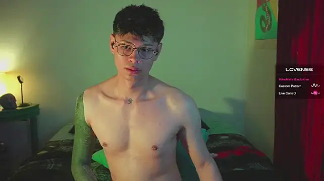 Heliero Live XXX-Chat