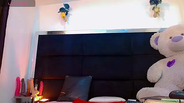 princessrainbowx Adlı Modelin Canlı XXX Sohbeti