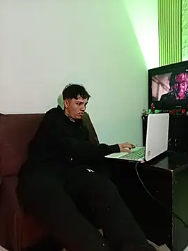 HannibalLester Live XXX-chat