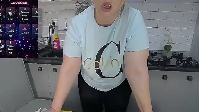 แชท XXX สดของ erikaerika
