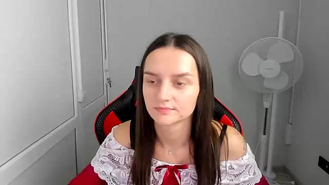EveMoonveil Adlı Modelin Canlı XXX Sohbeti