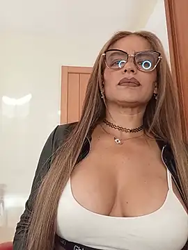 دردشة CristalDivine الجنسية المباشرة