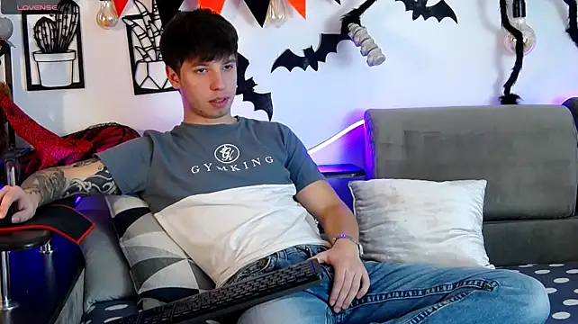 Онлайн чат XXX ThomasEdisonn