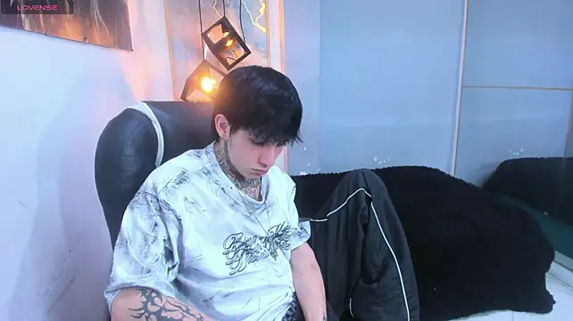 Chat +18 de Cry_thereal ao vivo