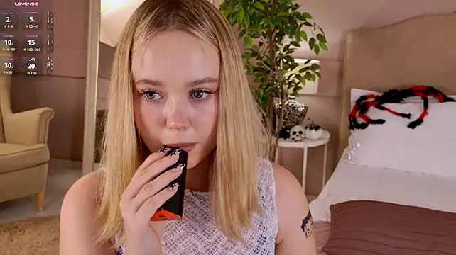 Czat XXX na żywo – ElaraVance