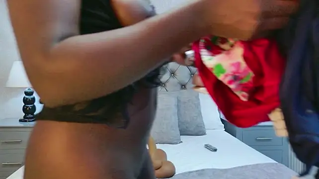 VickyWalles 现场XXX聊天