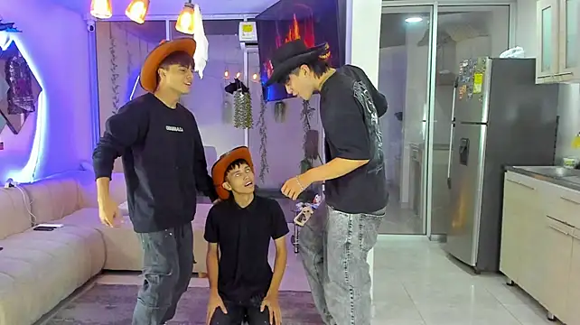 แชท XXX สดของ Houseofwarrios