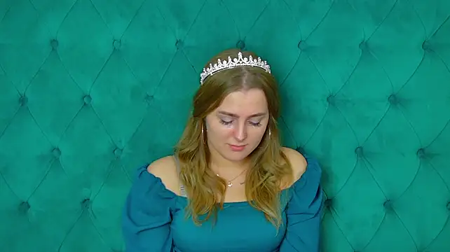 EllaBells' Live XXX Chat