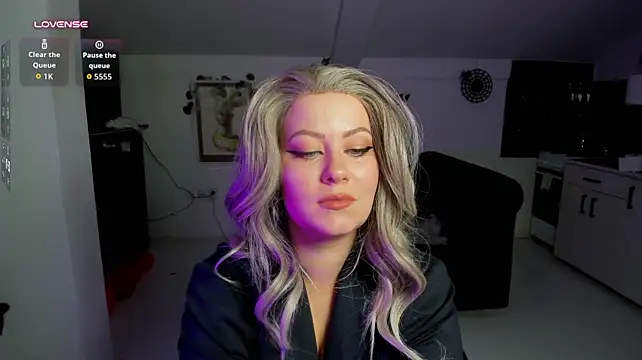 AmiableMuffleGirl Live XXX Chat