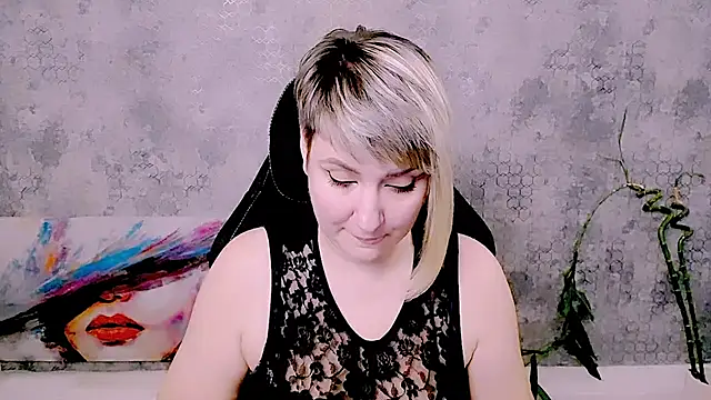 Chat +18 de Djullia ao vivo