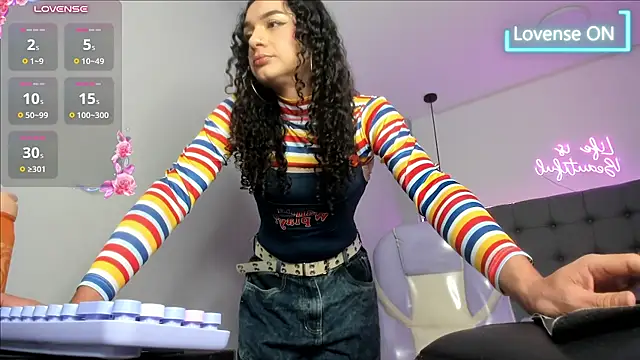 Chat XXX en directo de scarletcherry18