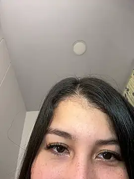 evelyn_1702のライブXXXチャット