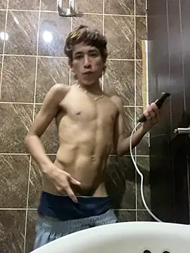 Ronny_Hot12 élő XXX-chatje
