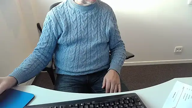 Buggemann live XXX chat