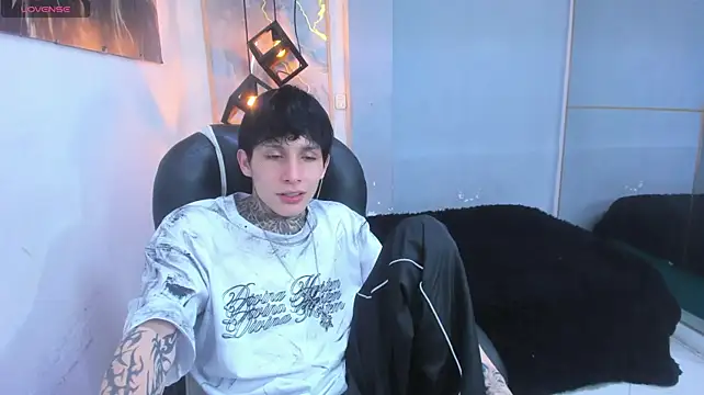 Cry_thereal XXX чат на живо