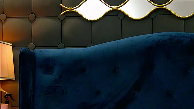 LeyaCassのライブXXXチャット