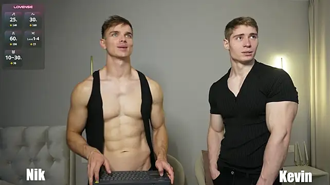צ'אט XXX בשידור חי של Nik_Sharp