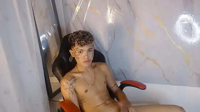 NaimVoss Live XXX Chat