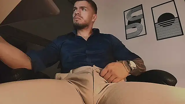 ALPHA_DOMINUS_ Chat XXX in diretta