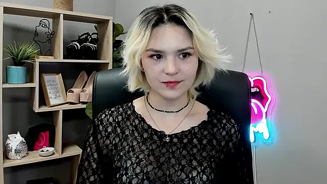 SweetLilyxo's Live XXX Chat
