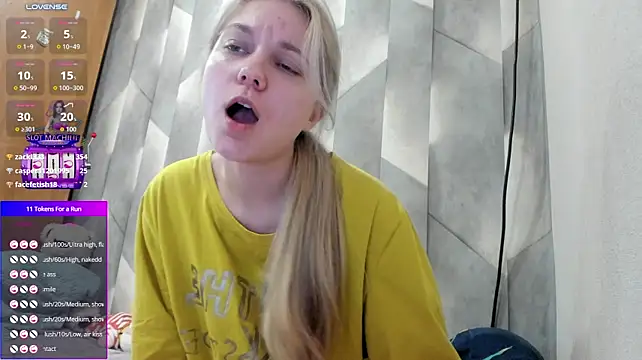 Tiny_Kiss – Naživo XXX chat